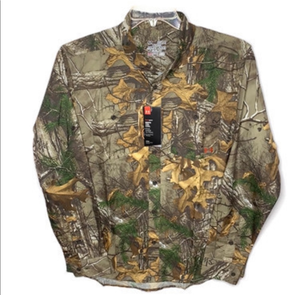 Under Armour medium Camo long sleeve B/U Medium